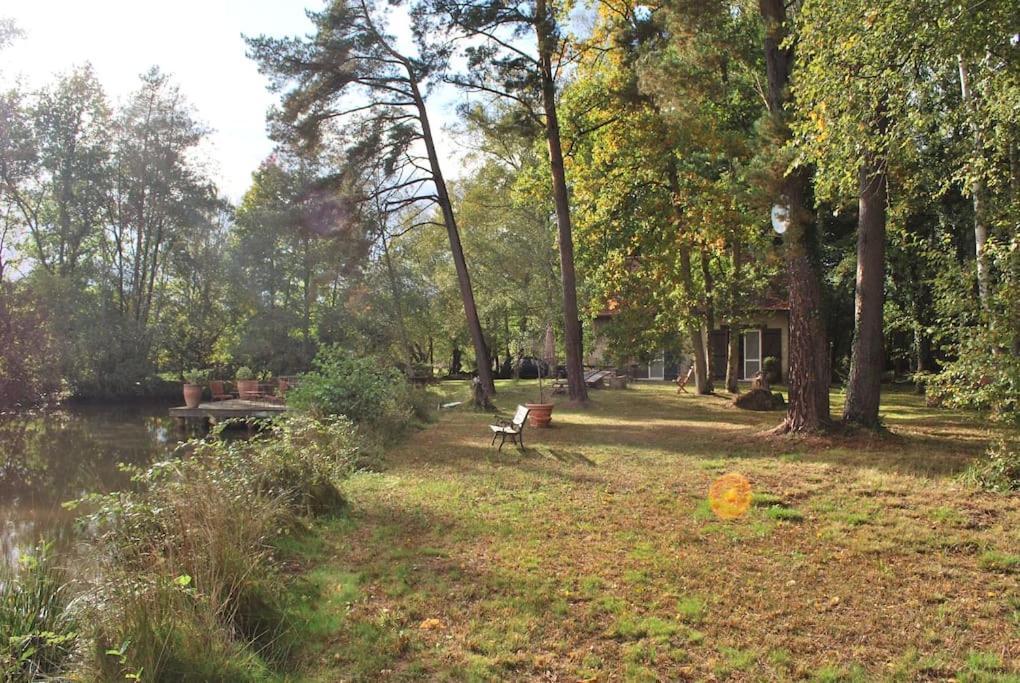 Paradis Perdu En Sologne Avec Plage Privee Villeny Luaran gambar